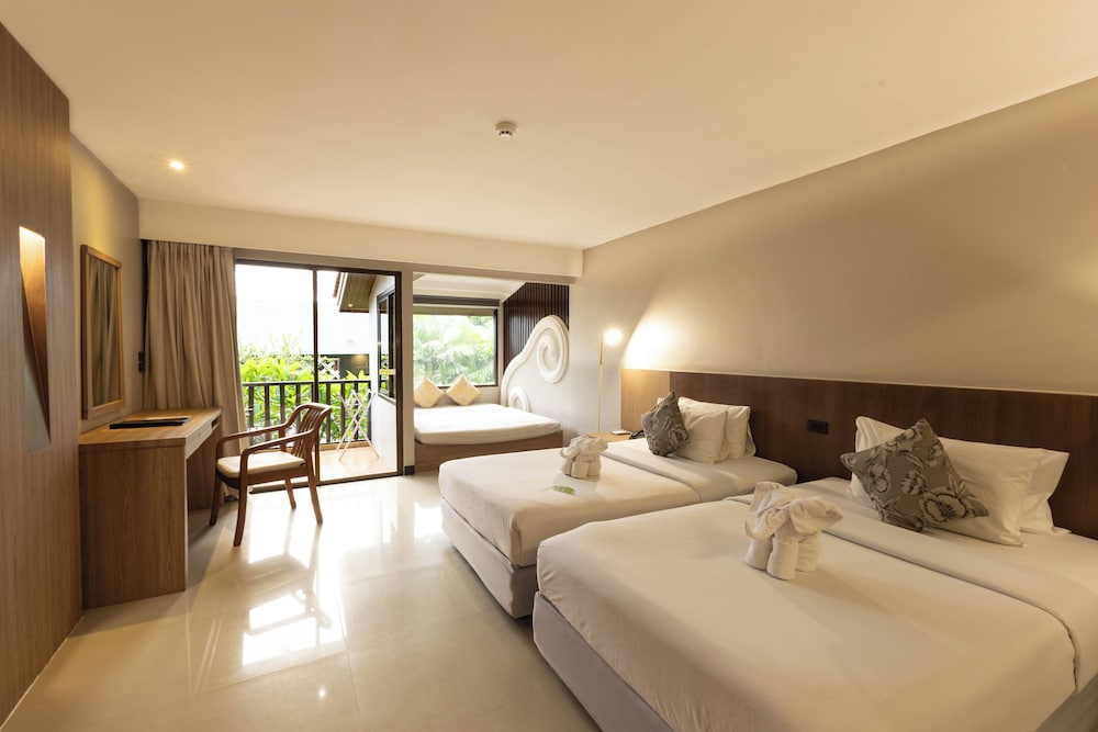 Deluxe Room - Photo 1