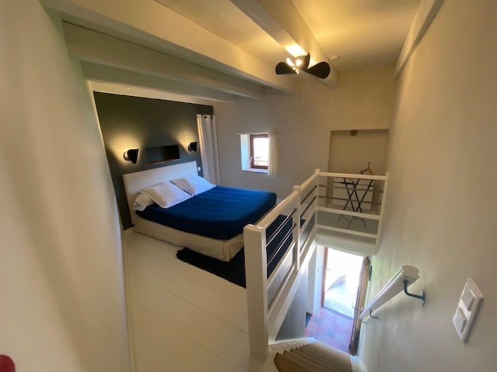 Standard Room, 1 Queen Bed, Non Smoking, Garden View (Duplex Caminade) - Non-Pet Friendly