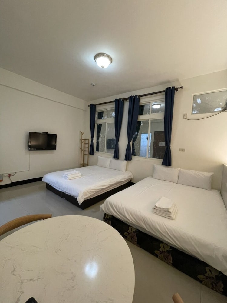Elite Twin Room photo 2