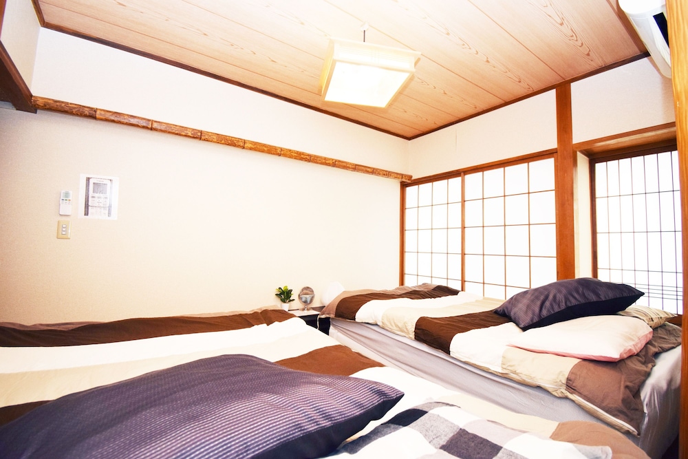 Room 201 photo 1