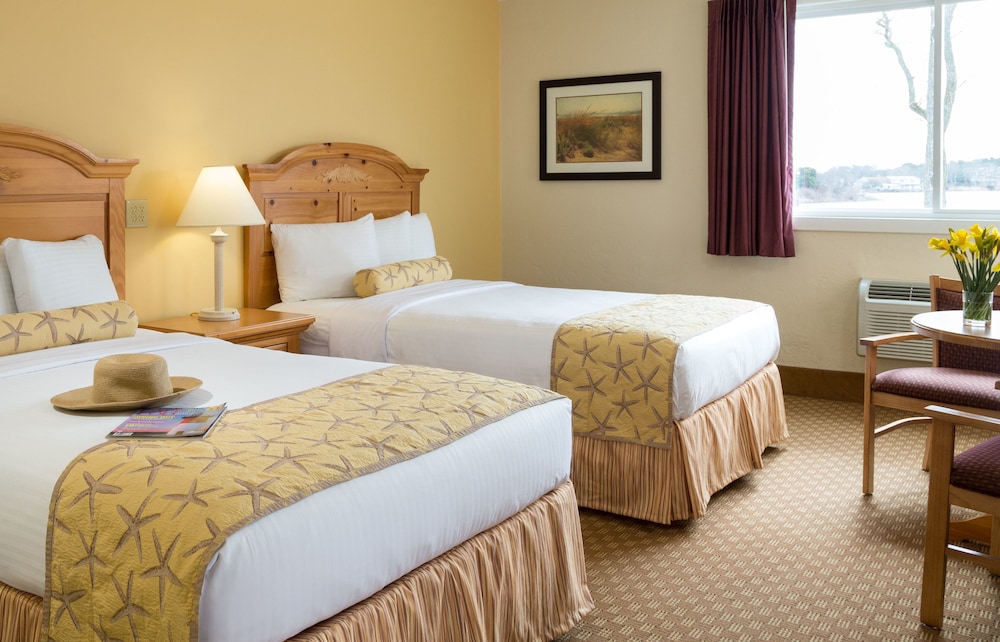 Room, 2 Double Beds, Bay View - Photo 1