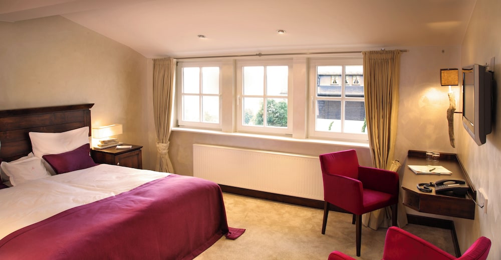 Room, Courtyard View photo 1