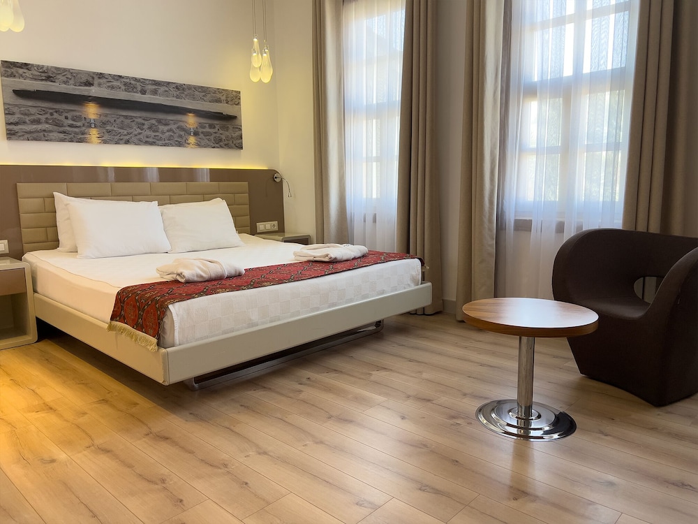 Deluxe Room, 1 Double Bed, Non Smoking, Sea View - Photo 12