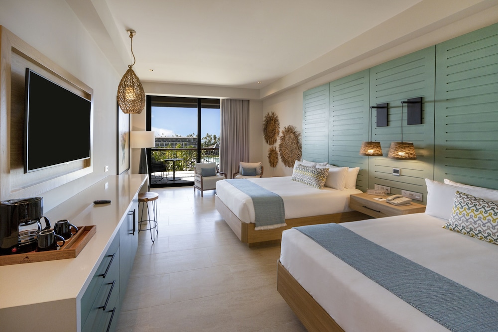 Unique Queen - Ocean View Junior Suite