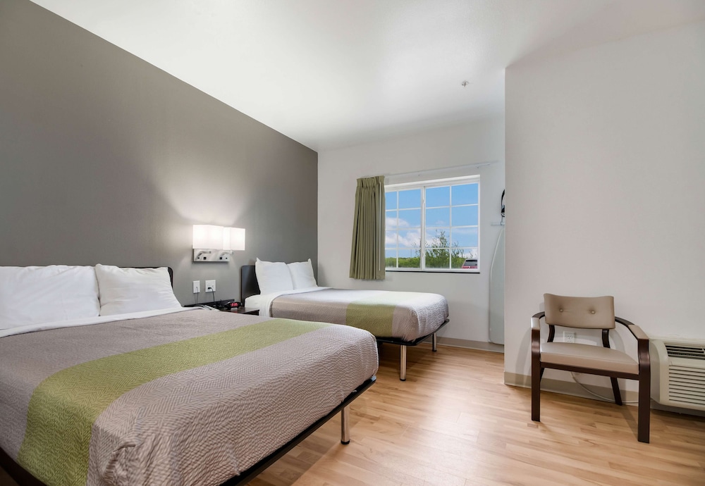 Deluxe Room, 2 Double Beds, Accessible, Non Smoking photo 2