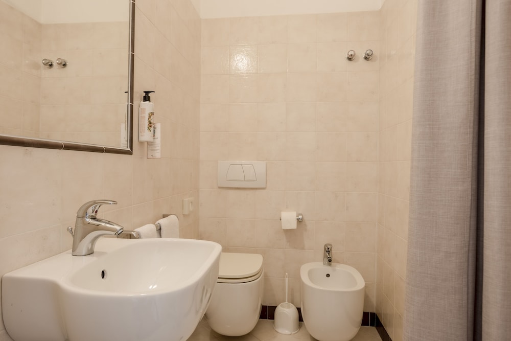 Single Room, Balcony photo 3