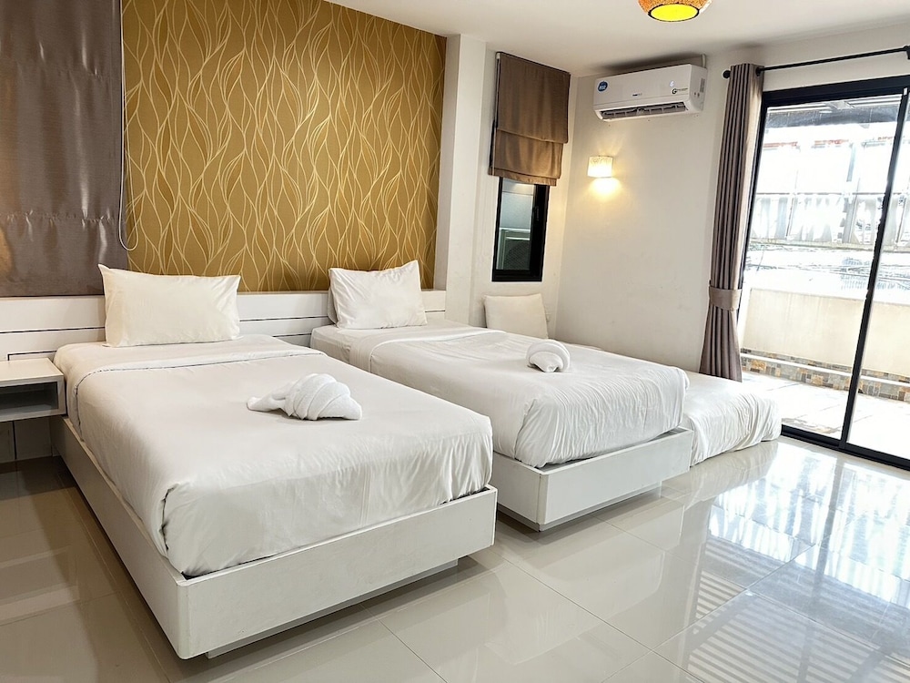Superior Room, 3 Twin Beds