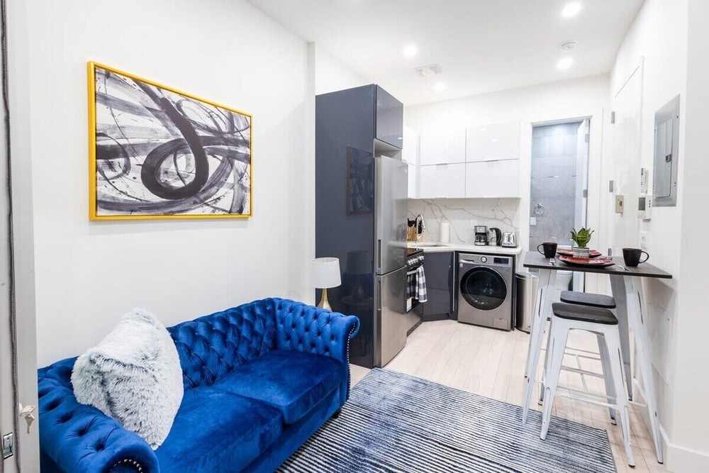 Apartment, 1 Bedroom, Pets Allowed photo 1