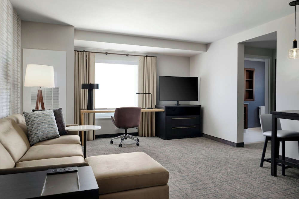 Suite, 1 Bedroom (No View) photo 2