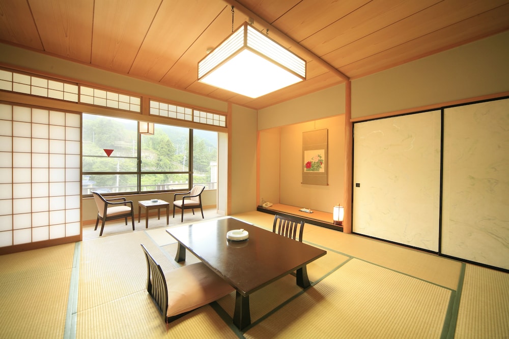 Japanese Style Room City View photo 2