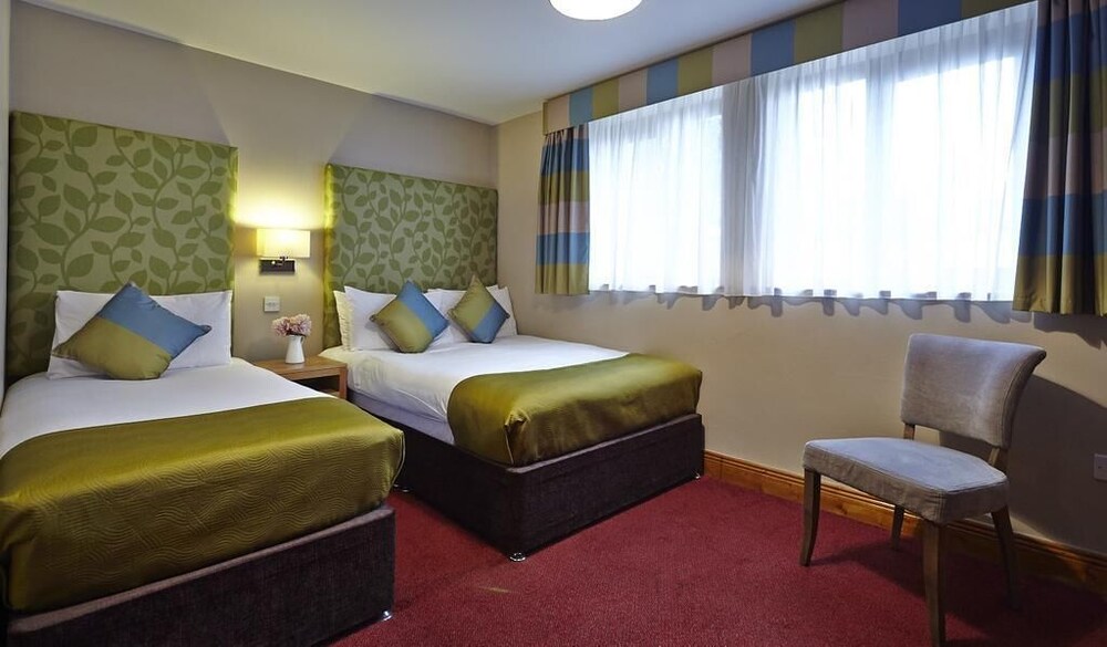 Signature Twin Room photo 1