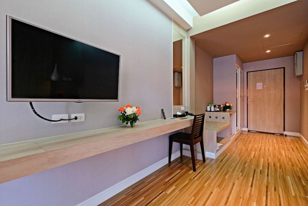 Deluxe Room, 2 Twin Beds - Photo 2
