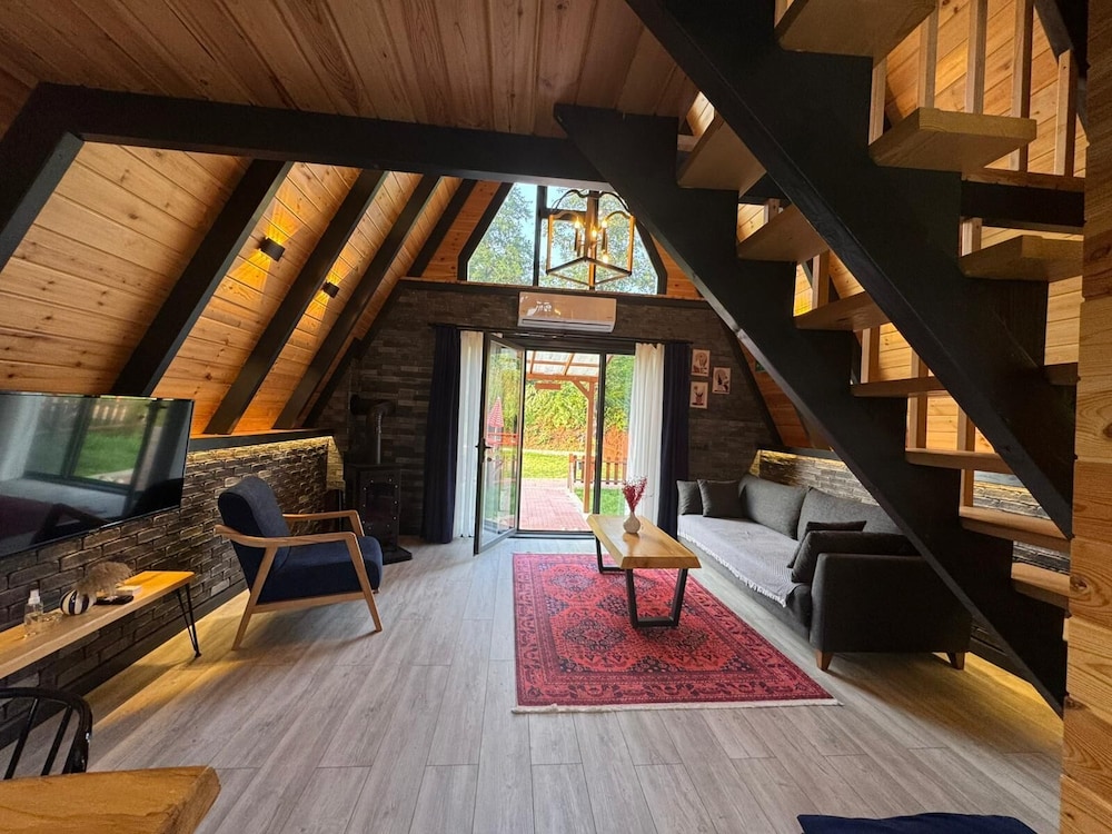 Standard Quadruple Room, Mountain View photo 2