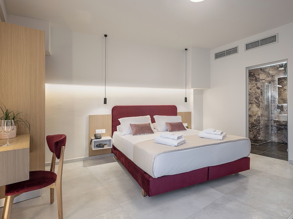 Superior Triple Room photo 3