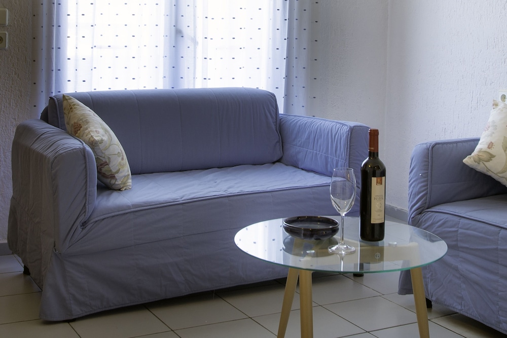 Family Apartment, 1 Bedroom photo 2
