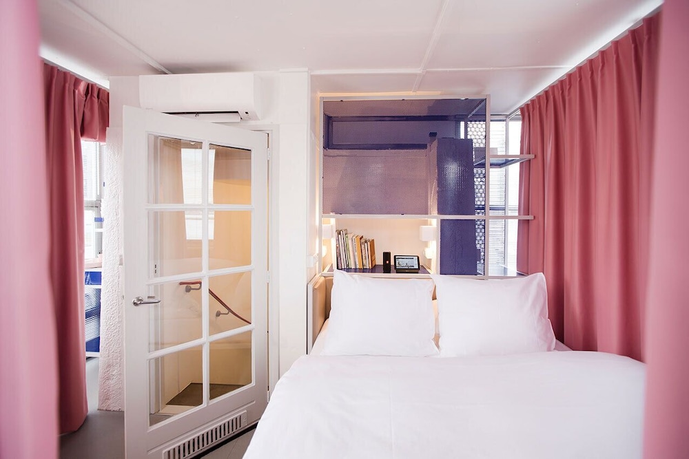 Apartment, 1 Double Bed, River View photo 3