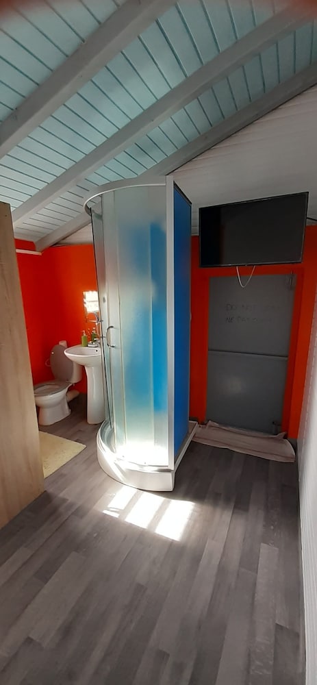 Economy Double Room - air-conditioned room - Photo 7