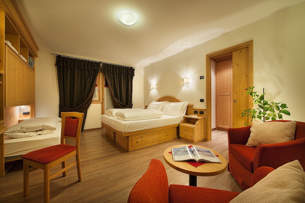Junior Suite, Balcony photo 1