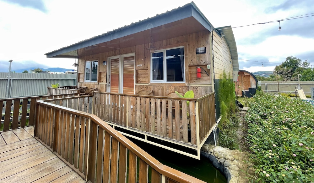 Mahogany Cabin for 2 Persons