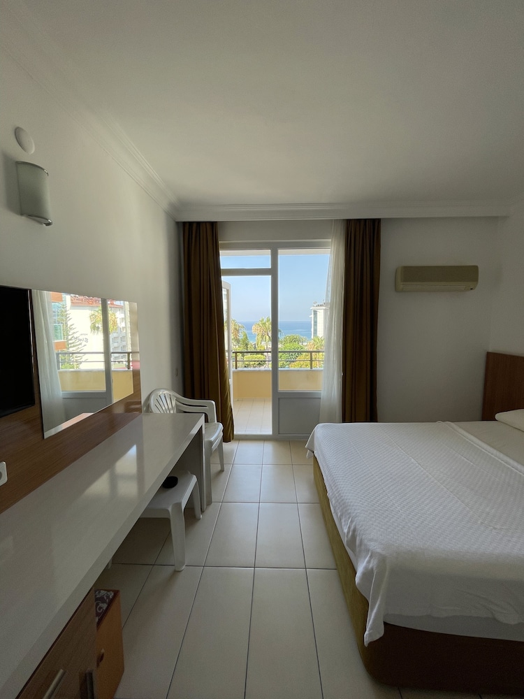 Standard Single Room photo 2