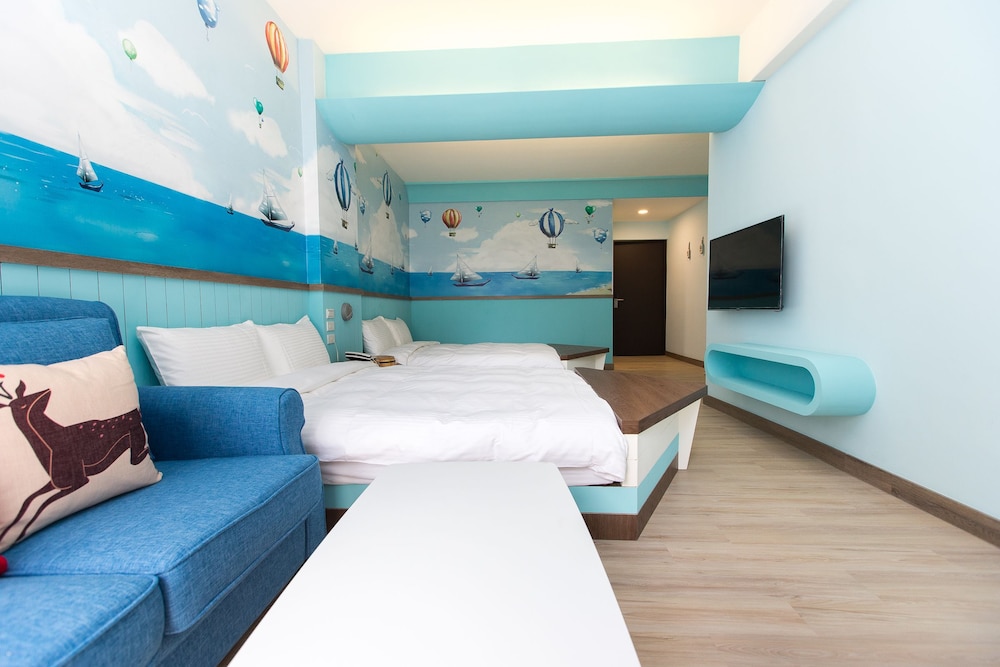 Family Quadruple Room, Non Smoking photo 2