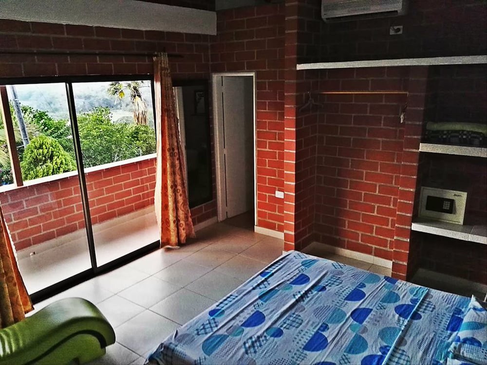 Basic Double Room, Smoking photo 2
