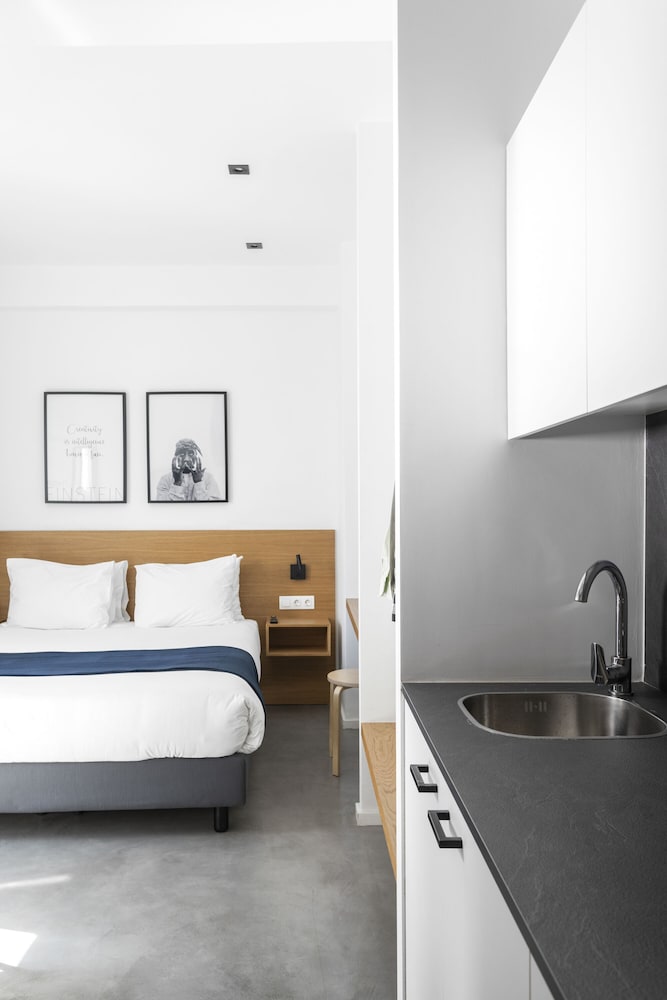 Comfort Double Room, Balcony, Courtyard View photo 3