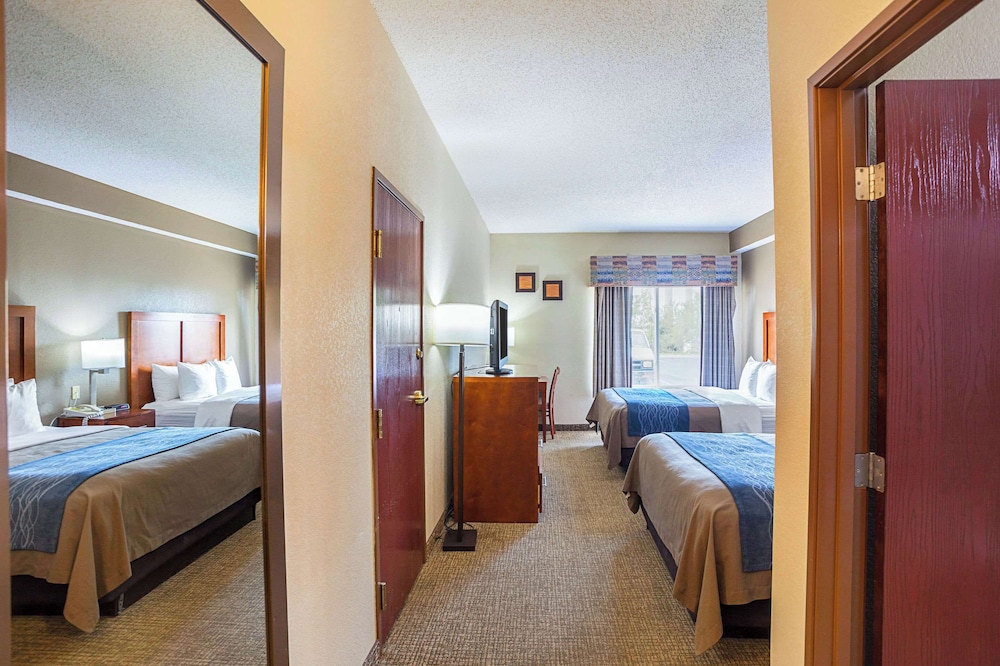 Standard Room, 2 Queen Beds, Non Smoking photo 2