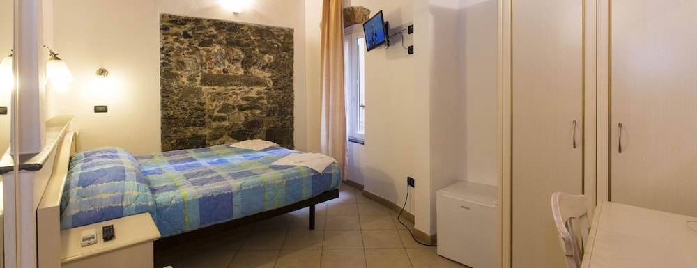 Triple Room - Photo 14