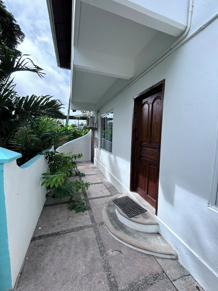 Basic Apartment, 2 Bedrooms, Garden Area photo 3