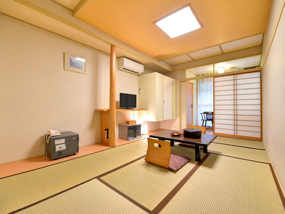 Japanese Style Room for 4 Guests with Private Toilet