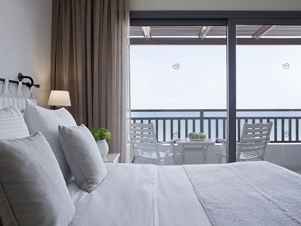 Premium Sea Front Bungalows - Photo 1