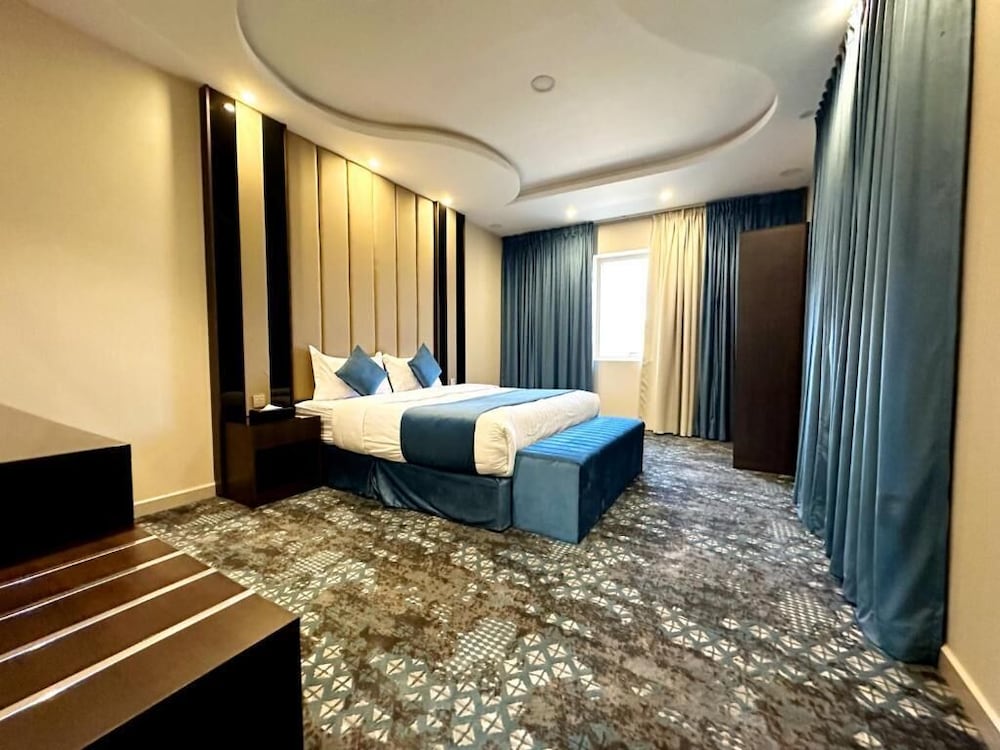 Executive Suite photo 3