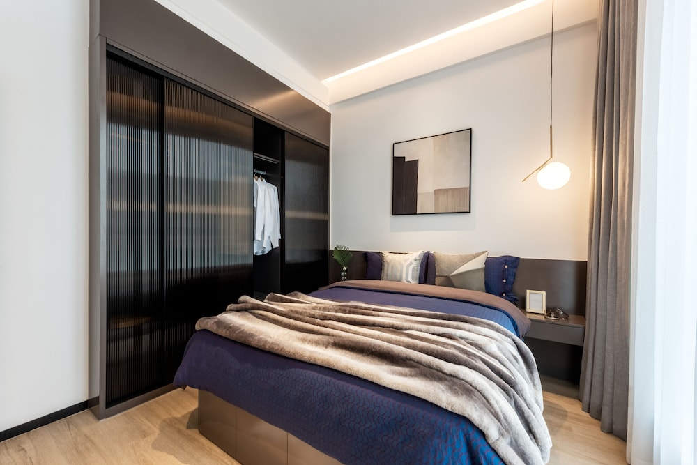Family Suite, 1 Queen Bed with Sofa bed (One Bedroom Suite)