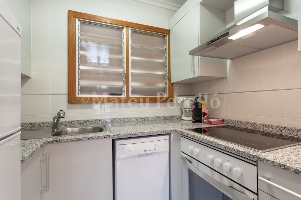 Apartment, 2 Bedrooms, Terrace photo 2