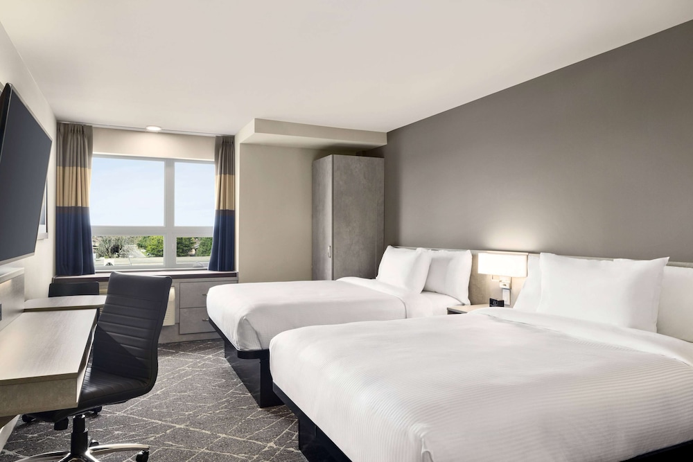 Studio Suite, 2 Queen Beds, Non Smoking - Photo 3