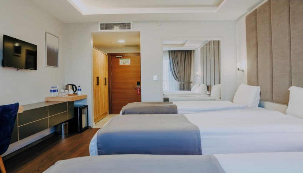 Triple Room - Photo 1