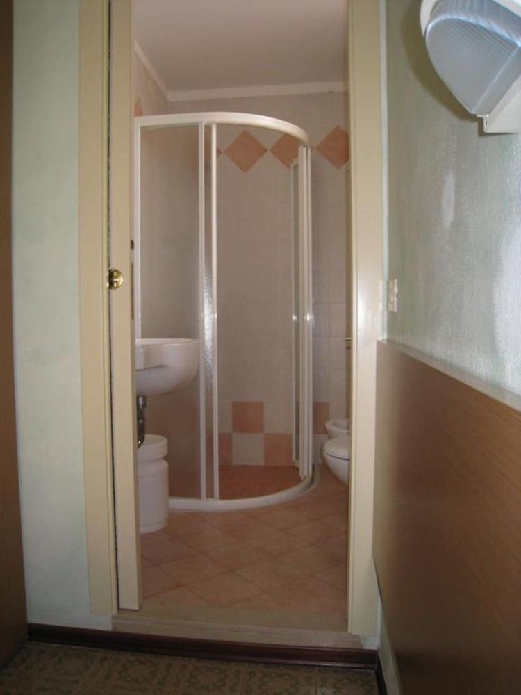 Triple Room, Non Smoking - Photo 4