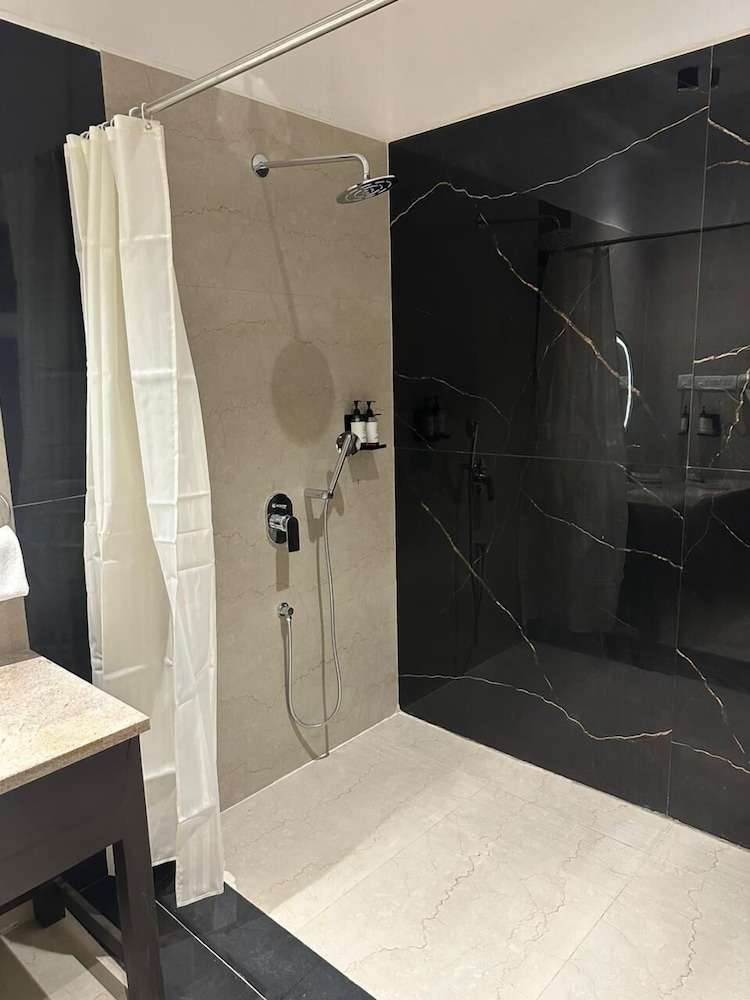 Luxury Room photo 2