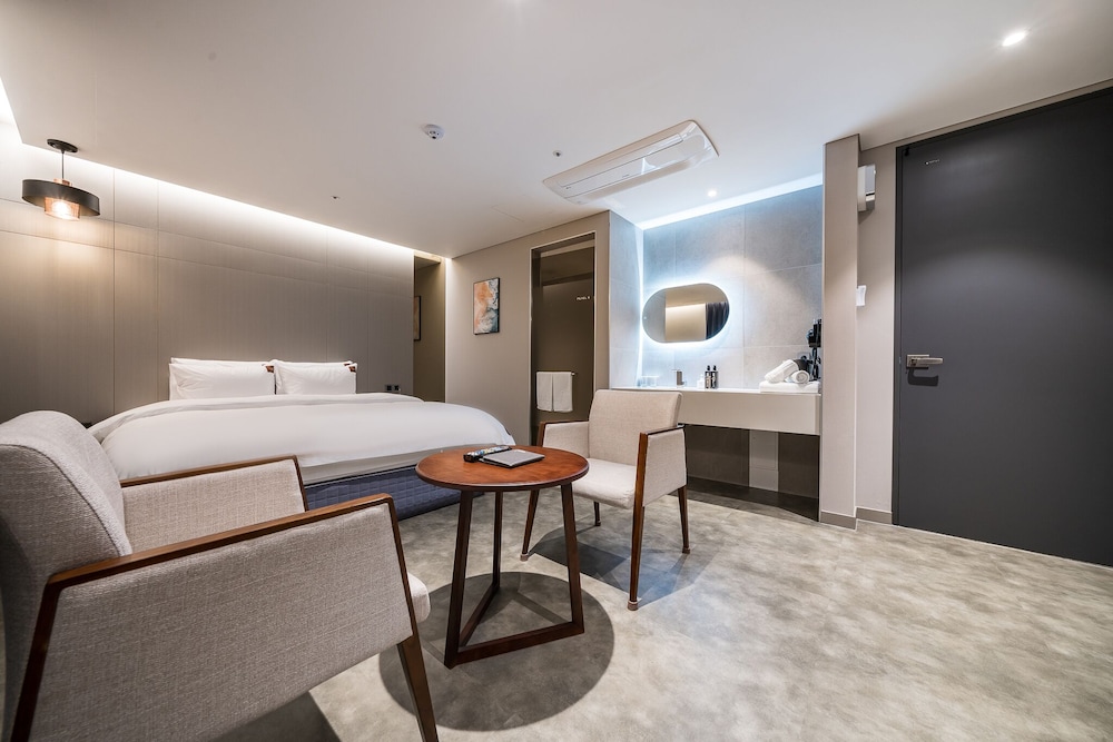 Standard Room - Photo 2