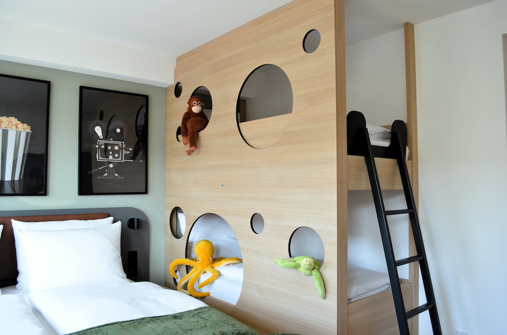 Family Quadruple Room, Courtyard View