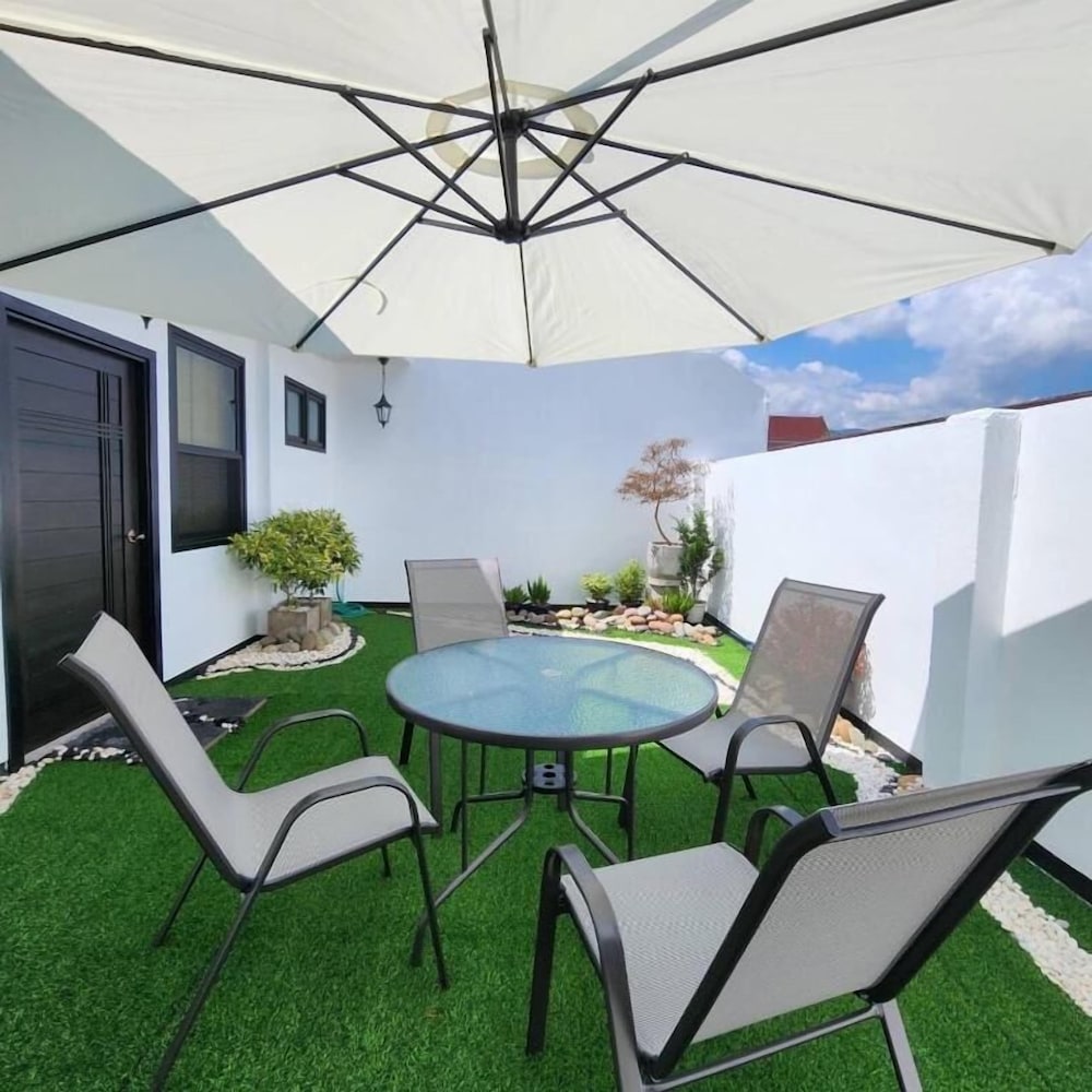 Deluxe Twin Room, Courtyard View