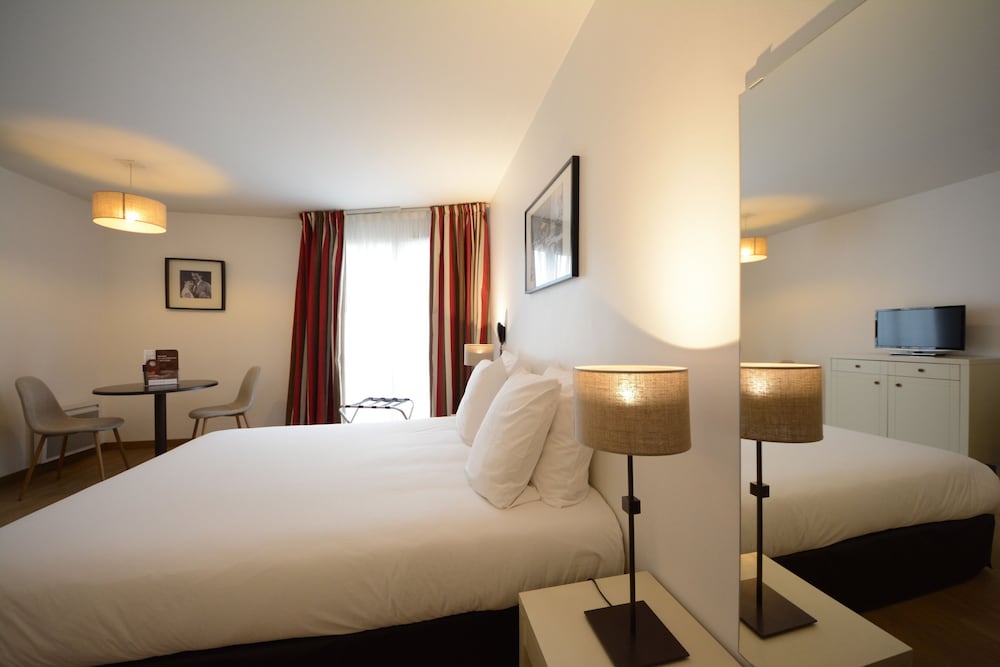 Superior Room (double bed) - Photo 3