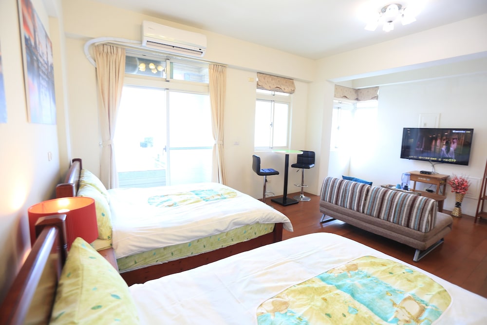 Family Quadruple Room photo 2