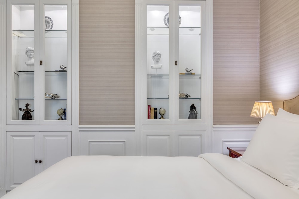 Junior Suite, 1 Bedroom, Courtyard View