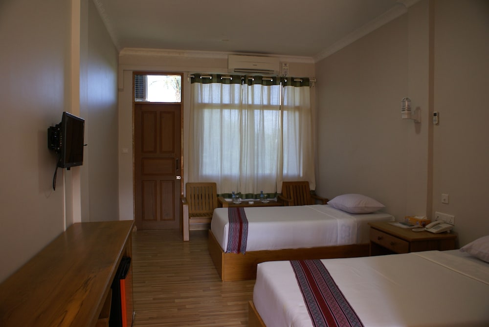 Deluxe Room, City View photo 1