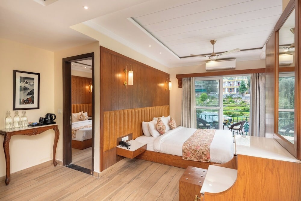 Family Quadruple Room, Balcony, Mountain View