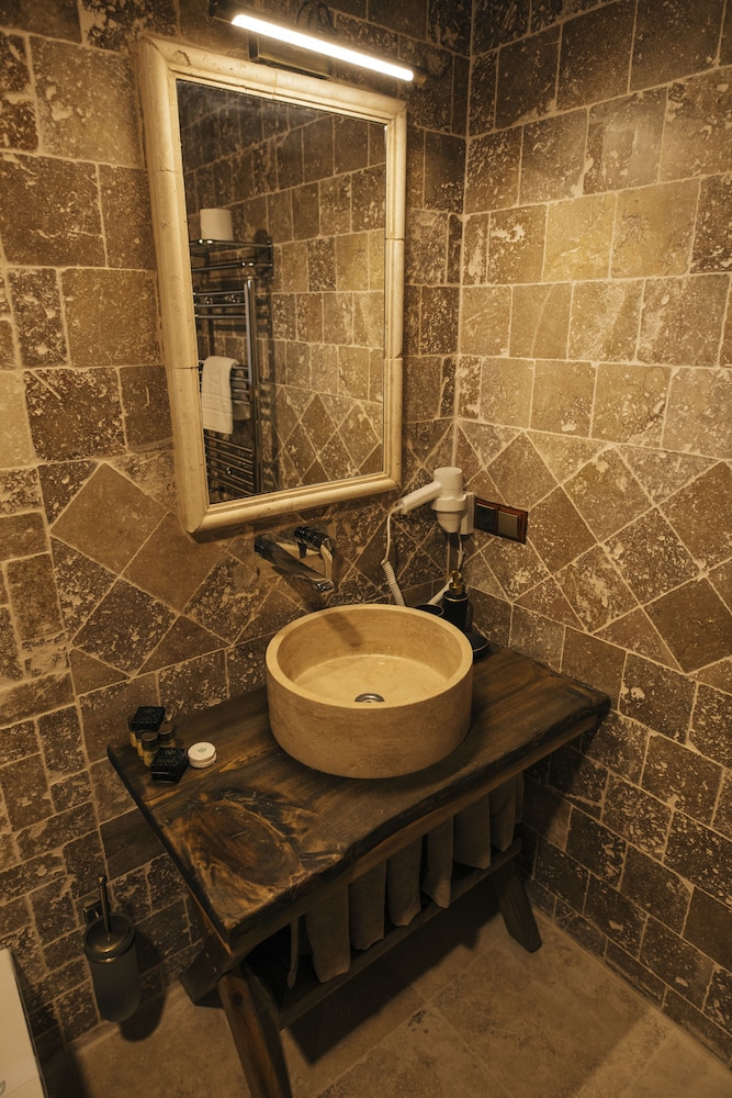 Suite, Jetted Tub photo 2