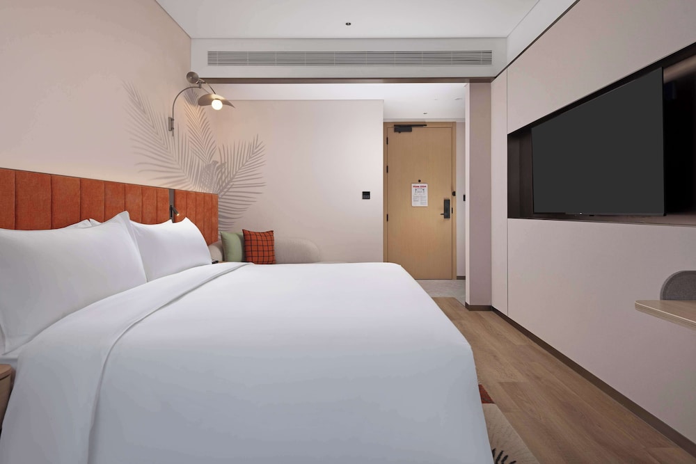 Superior Room, 1 King Bed