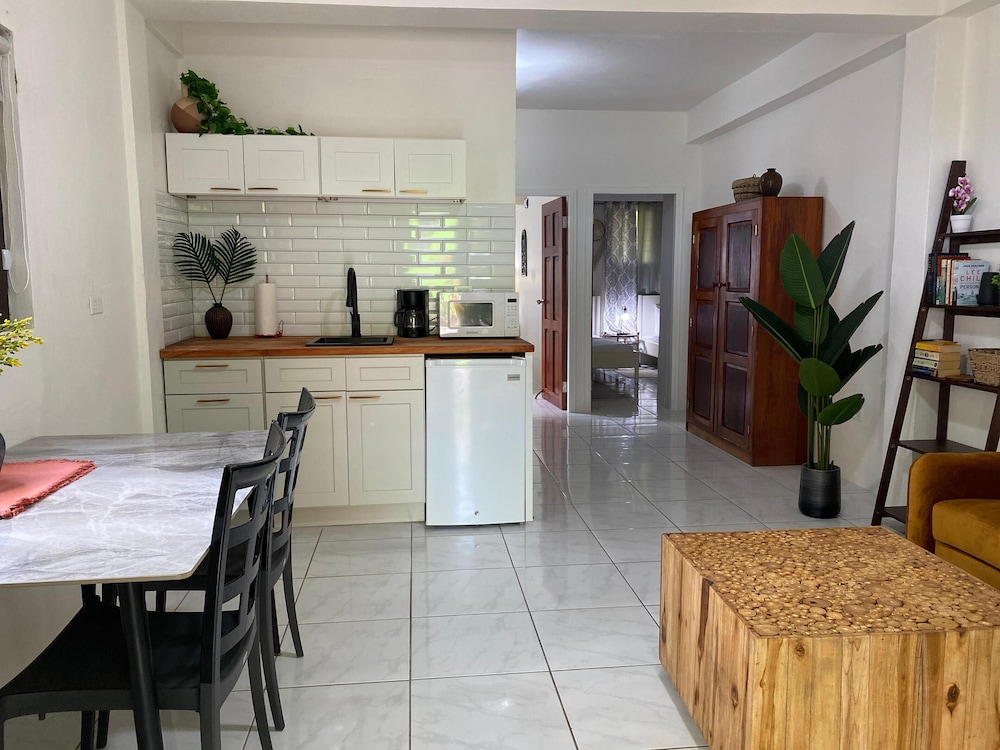 Apartment, 2 Bedrooms, Kitchen, Sea Facing